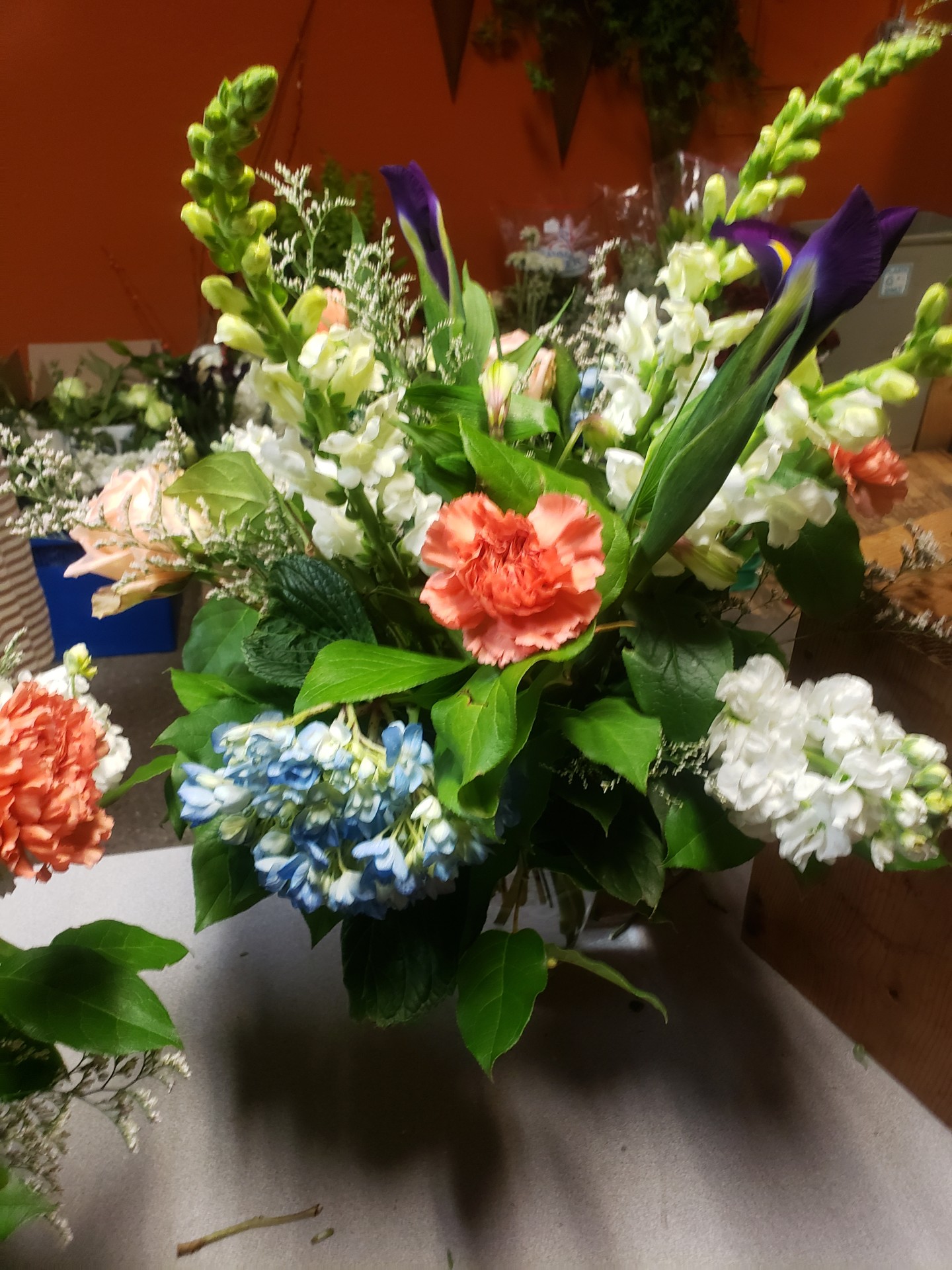 12. VASING PERFECT FLOWERS Flower School 101